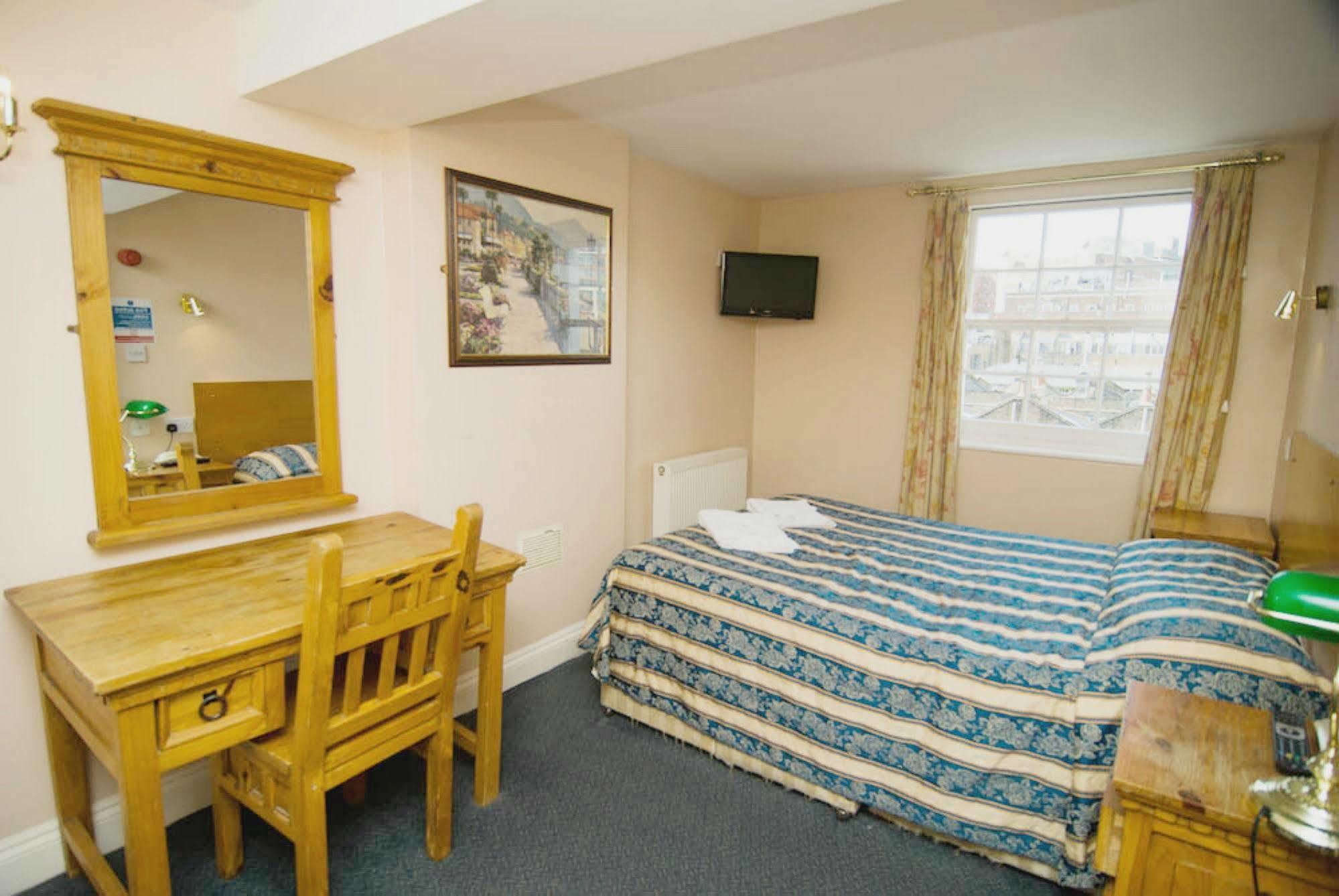 Normandie Hotel Лондон Екстериор снимка
