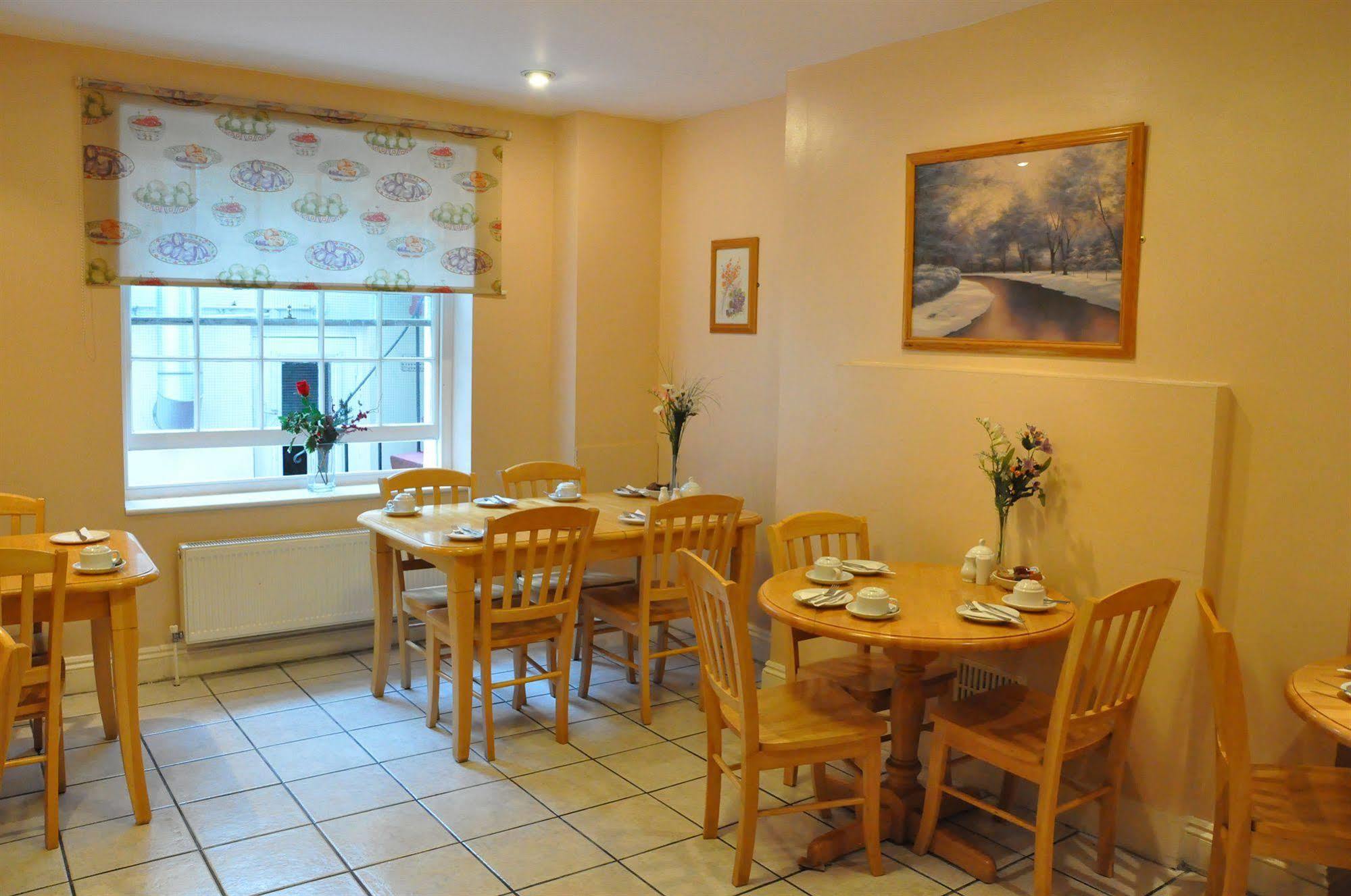 Normandie Hotel Лондон Екстериор снимка